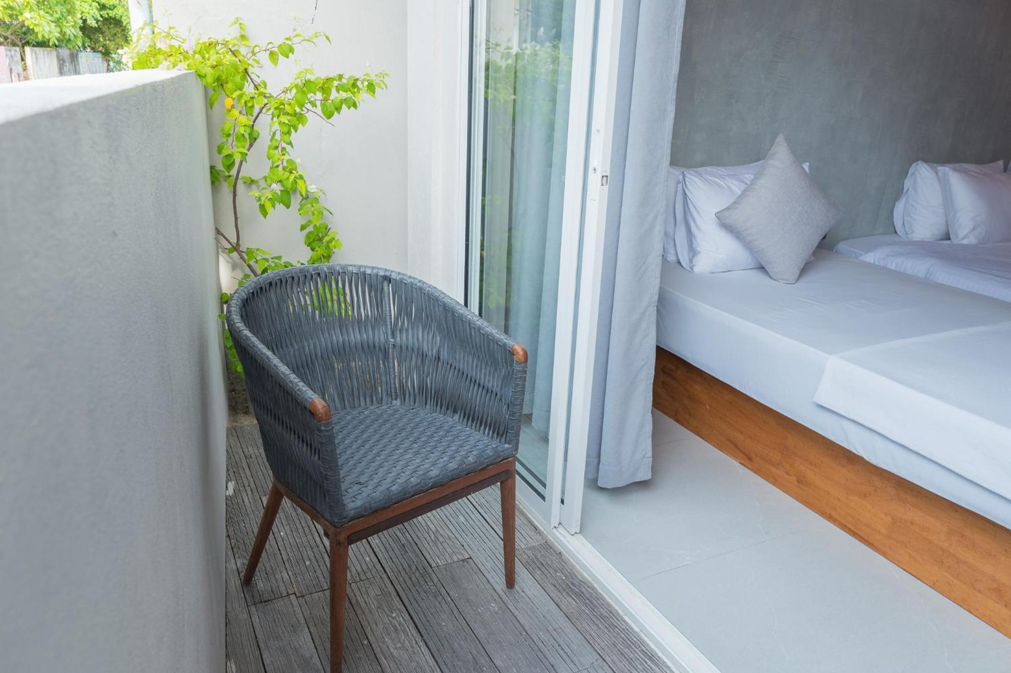 The Palm Ray Rasdhoo Bed & Breakfast Exterior photo